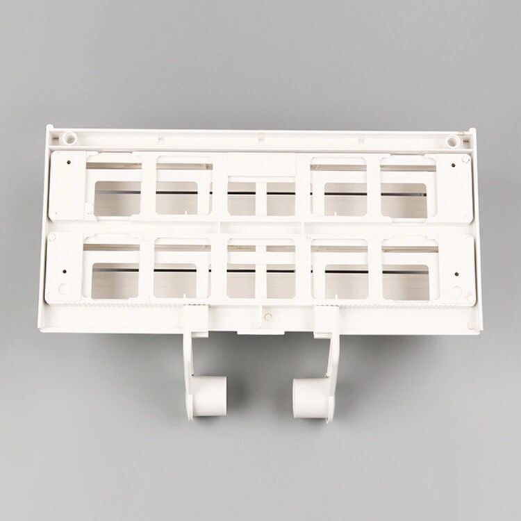 Boîte de rangement et découpe pour film plastique et aluminium